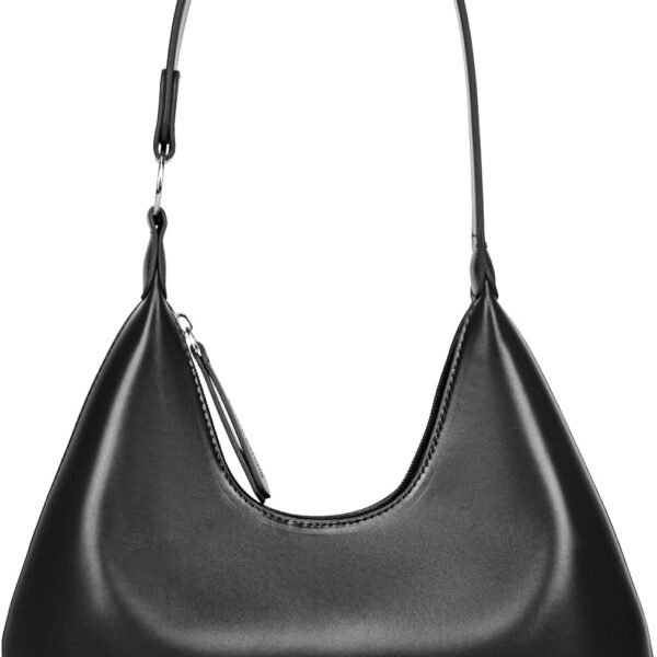 Adjustable Strap Bag with Timeless Wardrobe Design